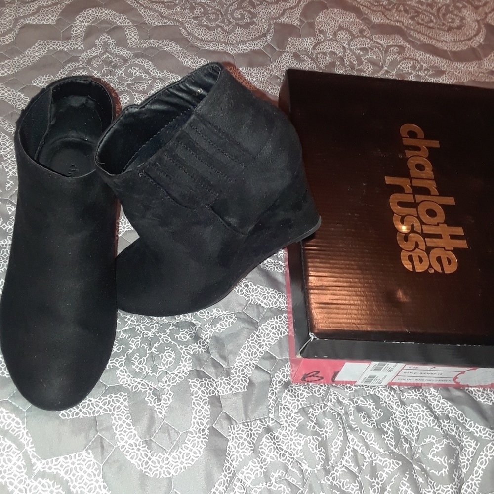 Wedge booties